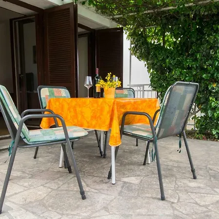 Vacation Mirjana Holiday home
